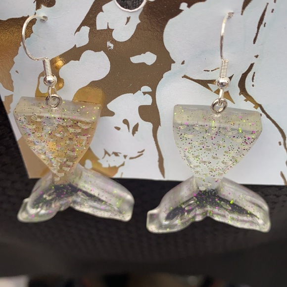 Earrings - Picture 2 of 2